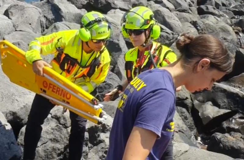 Soccorso con elicottero alla Gaiola Soccorso con elicottero alla Gaiola