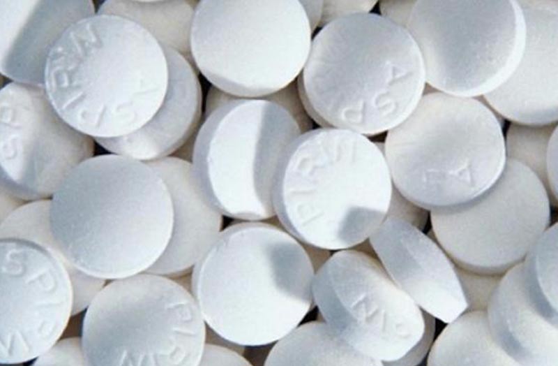 Aspirina solo in caso di effettiva necessità Aspirina solo in caso di effettiva necessità